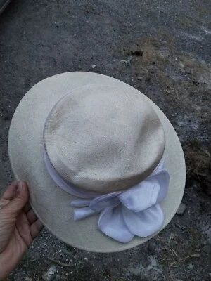 Cappello Color Avorio,A Tesa Larga,In Sisal,Marca Kangol,Made In United Kingdom  - Imagen 1 de 4