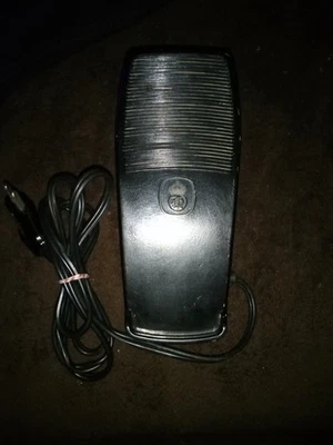 Pedal de pie para máquina de coser Husqvarna Viking FR 510 vintage en funcionamiento  Foto 1 de 4