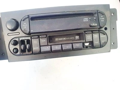 P05082467AC Kassettenradio Autoradio TZAAa105307533 Chrysler Paci DE1718338-96 - Bild 1 von 3