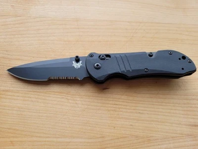 Faca dobrável de triagem tática Benchmade 917SBK - Imagem 1 de 4