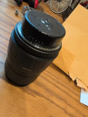 Sigma UC Zoom 70-210mm 1:4-5.6 UC Telephoto Zoom Lens - Image 1 of 4