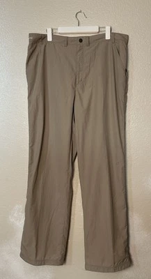 Pantalones de nailon caqui ligeros cintura 40 Cloudveil para hombre Foto 1 de 4