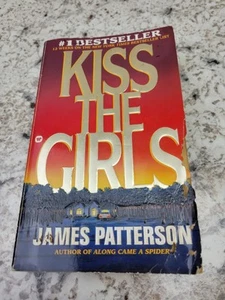 Kiss The Girls James Patterson - Picture 1 of 2