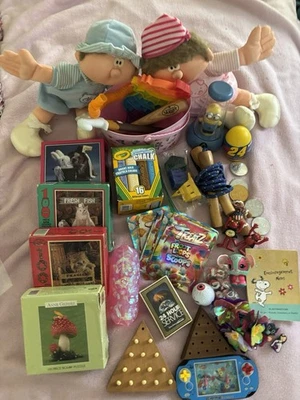 LOTE MIXTO de colección a moderno: ¡Más de 60 piezas! ¡Juguetes, coleccionables, inquietos y más! Foto 1 de 4