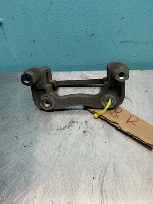 Conjunto de soporte de pinza de freno de disco Hyundai Sonata 2006-2008 RR trasero derecho OEM Foto 1 de 3