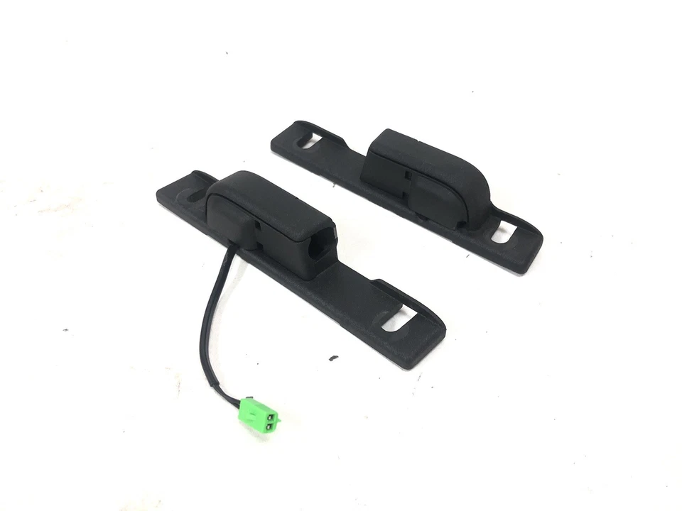 Комплект ударных защелок для верхней части кабриолета Chevrolet Corvette 2005-2013 годов выпуска от оригинального производителя MJ11 - Изображение 1 из 4