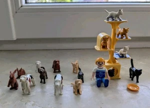 Playmobil Haustier Set Tiere Katzen, Hunde, Hasen + Kratzbaum und Spielfigur - Bild 1 von 1