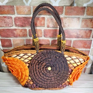 Chico's Straw Cornhusk Woven Flower Purse Bag Tote Large Beads Lined Boho - Picture 1 of 8