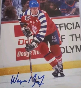 FOTO FIRMADA POR WAYNE GRETZKY HOF 8X10 NHL 75 ANIVERSARIO NHL ALL STAR SIN CERTIFICADO DE AUTENTICIDAD - Imagen 1 de 11