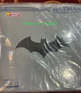 Mezco Toyz 1/12 Batman Ascending Knight Px Ver.Action Figure New Toys In Stock - Picture 1 of 2