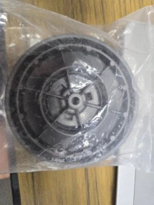 Rueda trasera aspiradora Dyson para aspiradoras Dyson DC07 y DC14. NUEVO Foto 1 de 2