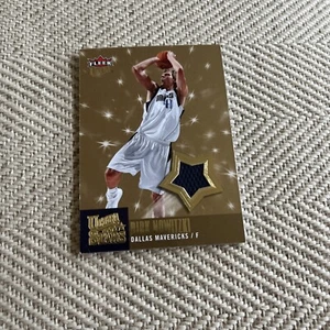 2007-08 Fleer Ultra - Memorabilia Mavericks Dirk Nowitzki (MEM) Game Used - Picture 1 of 2