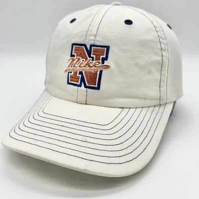 Gorra Nike Vintage Correa Logo N Blanca Retro Hebilla Ajustable Bordada Foto 1 de 4