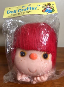 Puppe Craftin' 6" Angie Kopf und Hände mit roten Garn Haaren, süß, Vintage 1980 Neu in Verpackung - Bild 1 von 3