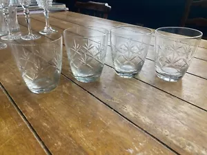 Vintage Muster Becher x 4 - Bild 1 von 3