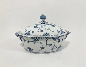 Royal Copenhagen Blue Fluted Full Lace 1109 Oval Soup Tureen Bowl With Lid CHIP - Picture 1 of 15