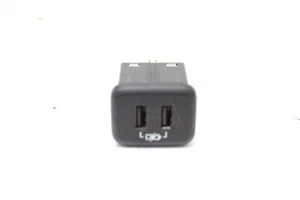 2019 CHEVROLET CRUZE REAR CENTER CONSOLE STORAGE AUXILIARY USB JACK OEM - Picture 1 of 6
