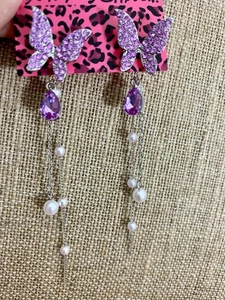 BETSEY JOHNSON SILVER TONE PURPLE CRYSTAL PEARL BUTTERFLY DANGLE STUD EARRINGS - Picture 1 of 10