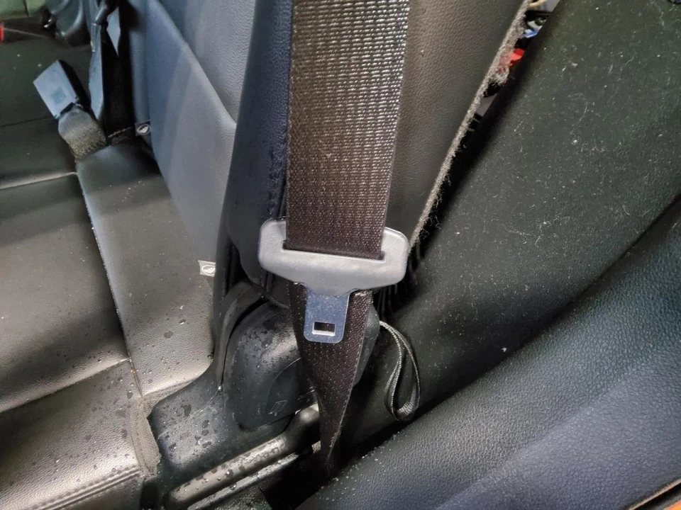Driver Side Retractor EXPLORER  2018 Seat Belt Rear 554153 - Image 1 of 1