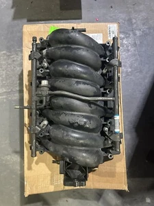 Ls6 Intake manifold Injectors OEM Corvette Camaro HSV LS1 4.8 5.3 5.7 12573572 - Picture 1 of 9