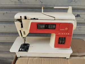 SINGER 6740 - MACCINA PER CUCIRE DA LABORATORIO ASSISTENZA - PER RICAMBI - Picture 1 of 5