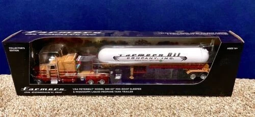 Aceite 1/64 First Gear Farmmers #23 1/64 PETERBILT 389 CON CAMA TECHO MEDIO 63" Foto 1 de 1