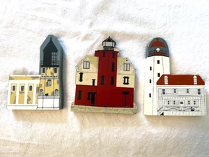 Set of 3 Cat's Meow Light house Series Lot Split Rock Sandy Hook & ROUND ISLAND - Picture 1 of 2