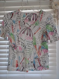 Chico’s Talla 0 (S) Mujer’s Camiseta Elástica Multicolor Artística Viaje Estampado Algodón - Imagen 1 de 5