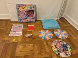 Juego de mesa incompleto vintage Girl Talk faltan 1 cartas y algunos granos LEER DESC - Imagen 1 de 13