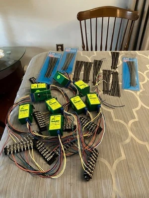 9 CIRCUITRON 800-6000 TORTOISE SWITCHS WITH ACCESSORIES - Image 1 of 3