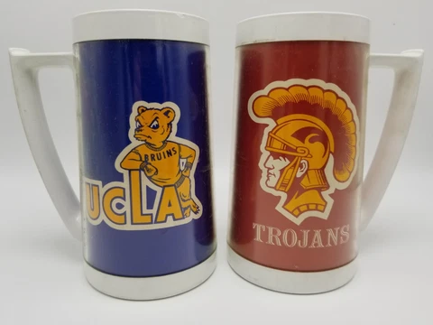 PAIR VINTAGE THERMO~SERV PLASTIC MUGS USC TROJANS / UCLA BRUINS Cover