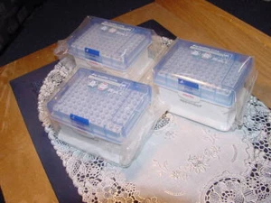 Tres (3) paquetes Eppendorf SE 0030 078 527 ep filtro doble T.I.P.S. 0,5-20ul L - Imagen 1 de 6