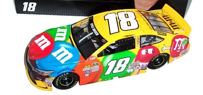 1:24 Acción 2016 #18 M&M's Kyle Busch Solo 2521 Hecho Capó Maletero Abre ENVÍO GRATUITO! Foto 1 de 2
