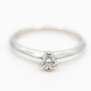 Tiffany & Co 950 Platino Solitario 0,30ct F/VVS2 Taglia 58 Fullset - Foto 1 di 3