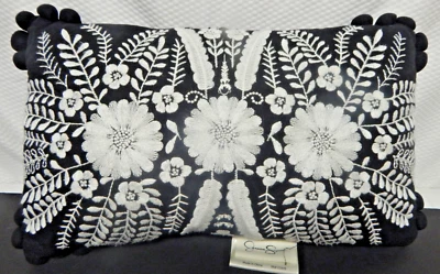 Almohada Jessica Simpson Acento Negro Blanco Bordado Lino Floral 16x9 Foto 1 de 4