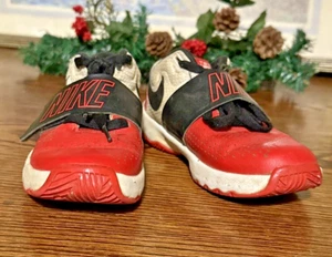 Nike Team Hustle 08 US Youth 13C 2018 Red Black Monk Strap White Heel - Picture 1 of 13