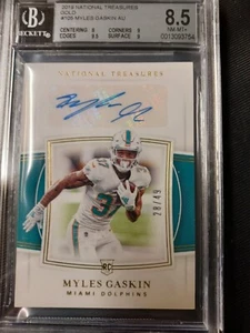 2019 National Treasures Football Myles Gaskin Gold RC Auto /49 Beckett 8.5 Au 10 - Picture 1 of 6