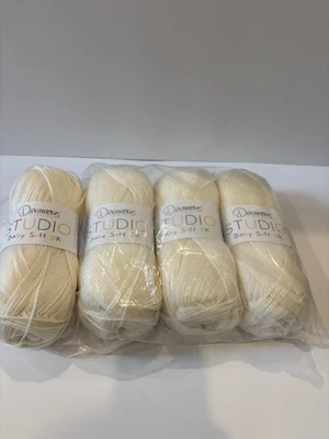 Deramores Studio Bebé Suave DK Hilo Helado 360 Yardas Acrílico 4 Madejas NUEVO Foto 1 de 4