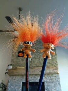 Menge 2 Vintage Troll Puppe Russ Bleistift Topper Halloween Trick or Treat Tasche Bandit - Bild 1 von 5