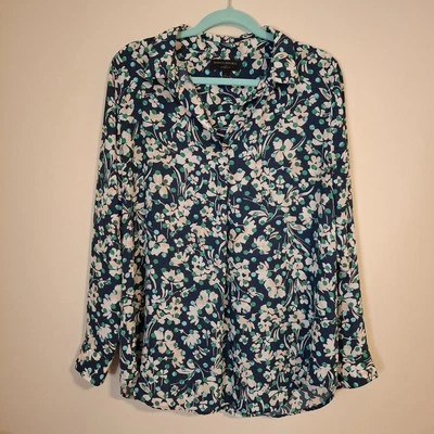 Blusa Banana Republic Grande Mujer Verde Floral Calce Novio Manga Larga Foto 1 de 4