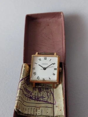 RAKETA Caja y Papeles Cal.2209 Años 60 Auténticos URSS (Reparados, Engrasados) Foto 1 de 4