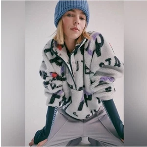 Free People FP Movement Hit The Slopes Graphic Print Fleece Pullover Sweatshirt - Bild 1 von 12