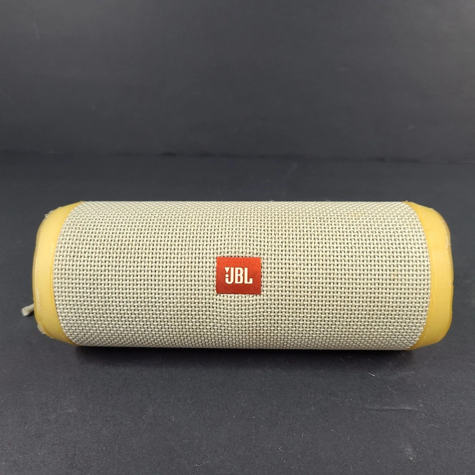 Altavoz inalámbrico portátil JBL Flip 4 impermeable Bluetooth - blanco/amarillo Foto 1 de 4