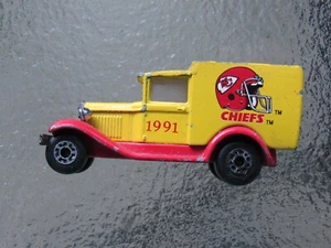 1991 MATCHBOX Kansas City Chiefs DIECAST TOY Truck Missing top. - Bild 1 von 8