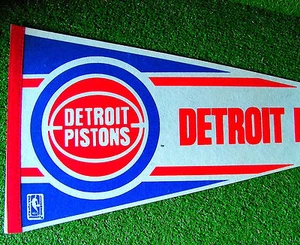 Vintage1980s NBA Basketball 30" Detroit Pistons Mint - Picture 1 of 2