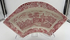 W.E. Plato rojo en forma de media luna Midwinter England 10,5 pulgadas - Imagen 1 de 5