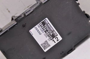 TOYOTA Yaris P13 Otro Control Unidades 896900D120 1.3 Petrol 73kw 2016 28618384 - Picture 1 of 3