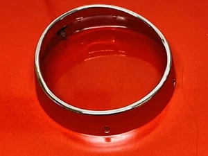 LLANTA DE LUZ CABEZA DE CROMO EN RELIEVE VESPA GS150 GS160 SIEM - Imagen 1 de 4