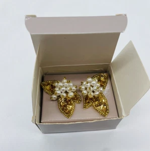 Vintage Avon Gold and Faux Pearl Earrings Flower Pierced Sequin Sparkle - Picture 1 of 4