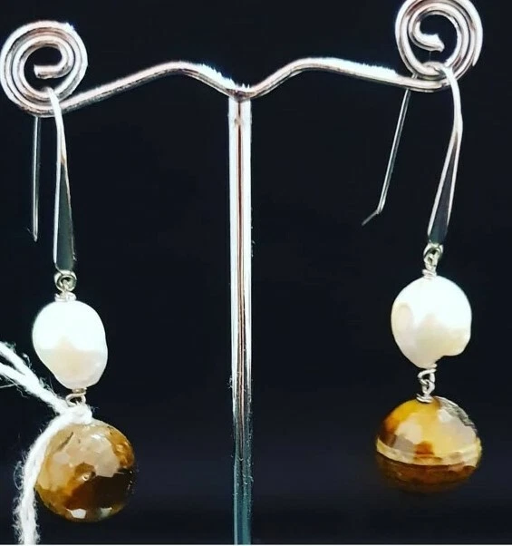 Orecchini in Occhio di Tigre, Perla e Argento 925  - Immagine 1 di 1